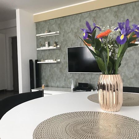 Pipera Lake View By Acme Rent Bukarest Exteriör bild