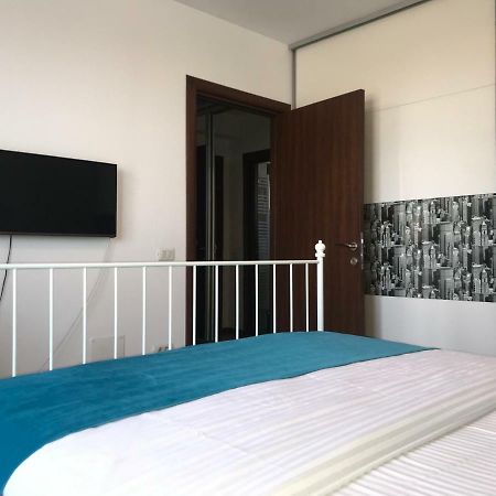 Pipera Lake View By Acme Rent Bukarest Exteriör bild